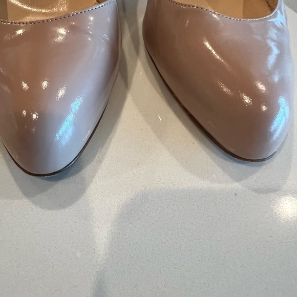 MANOLO BLAHNIK NUDE PUMPS - Picture 2 of 7